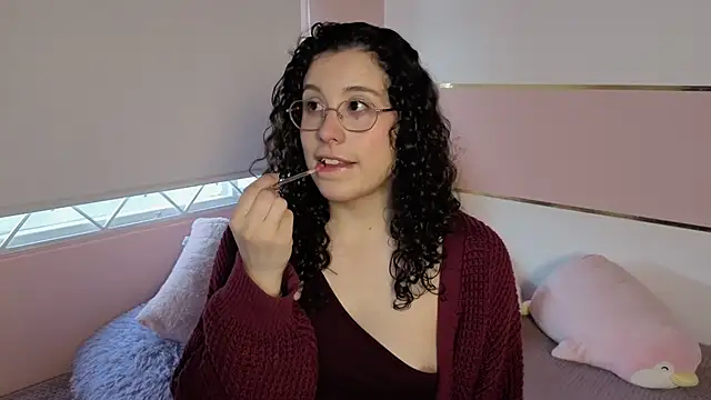 Charlotte  Miller online show from October 26, 11:49 am