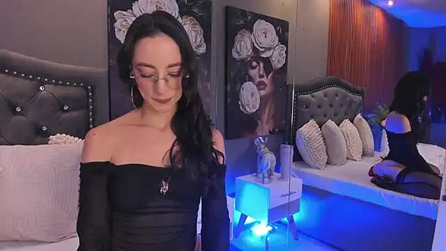 KimStone1 online show from April 13, 4:08 pm