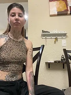 Izy cute  online show from February 12, 2:02 am