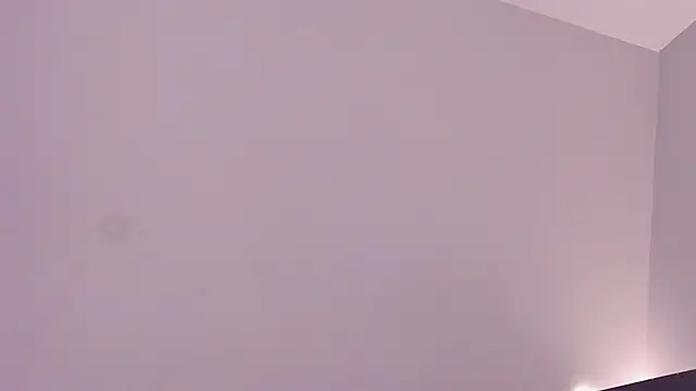 sara  jones gh online show from February 3, 5:39 pm