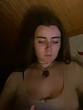mewKate online show from June 1, 7:04 pm
