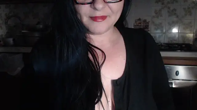 missAmanda69 online show from May 15, 12:05 am