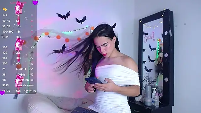 Yorkeidys1 online show from November 7, 2:06 am