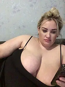 VikiiStoun online show from February 7, 11:08 pm