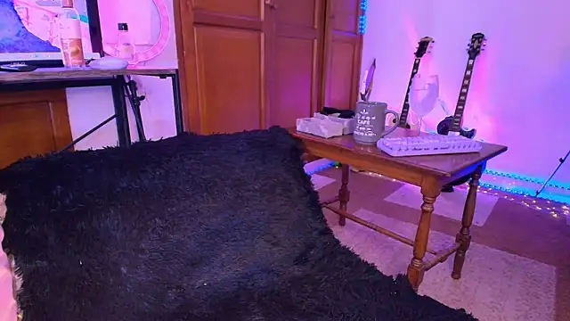 antonelawow online show from April 17, 9:50 pm