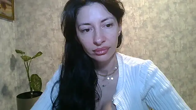 LissaBlossom online show from June 2, 4:02 am