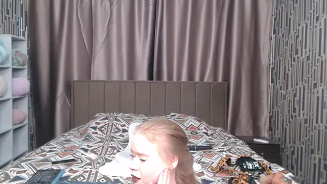 scyrim2 online show from July 11, 11:32 am