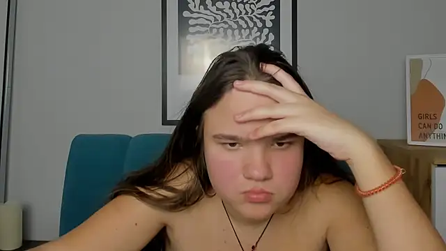 AdeleCruz online show from December 5, 1:23 pm