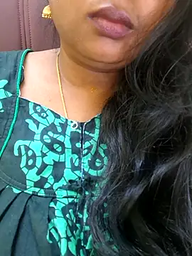 Snapshot of kanikasree chatting on October 21, 5:55 am kanikasree online show from October 21, 5:55 am