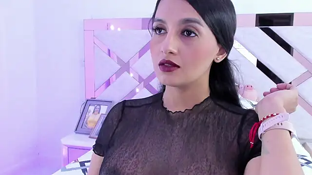 trissha xk1 online show from June 13, 2:25 pm