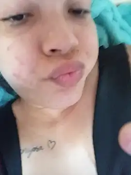 oliveira k online show from April 4, 5:12 pm