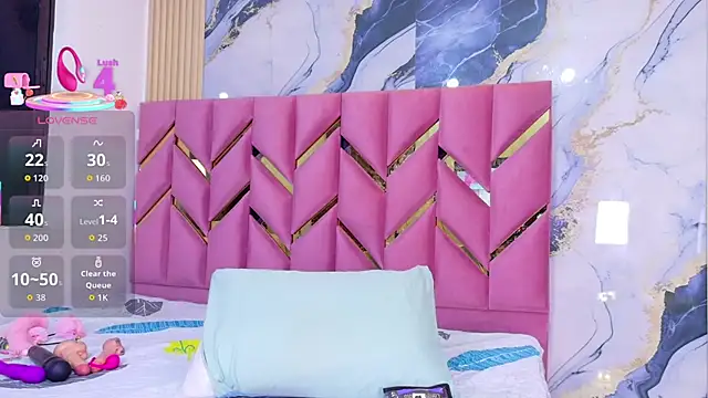 hotiergirl online show from January 19, 12:01 pm