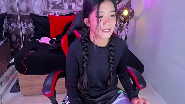 Lil ceyy online show from October 15, 8:55 pm