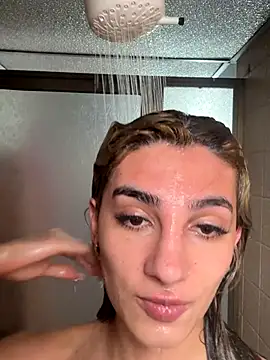 iam sara online show from November 21, 6:43 pm