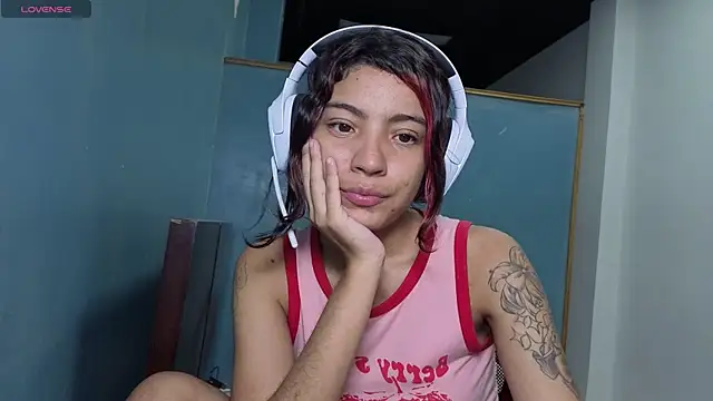 Lovelyamyy online show from November 12, 2:20 am