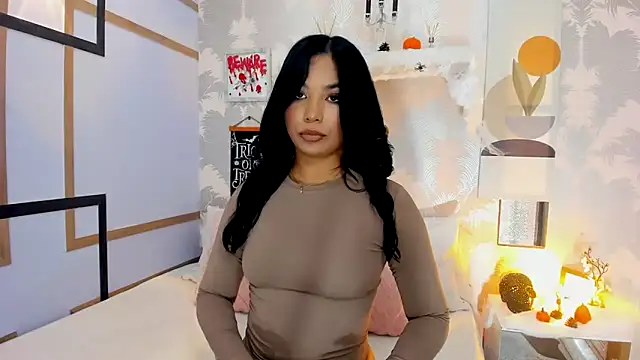 CharlotteGraay online show from October 22, 7:52 pm