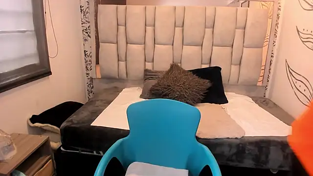 Victoria Adamns online show from October 30, 12:28 pm