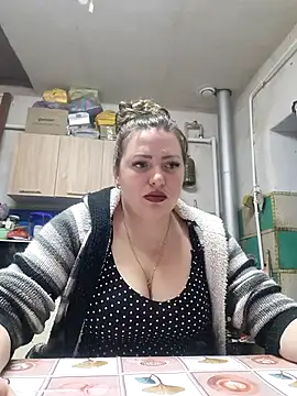 Jyleta online show from December 16, 10:15 pm