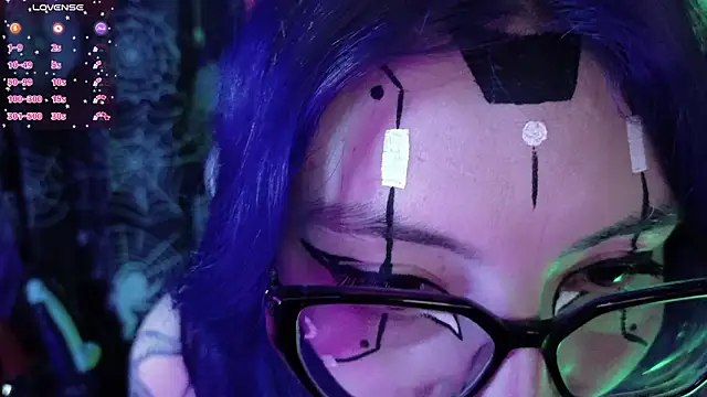 Kimlennox  online show from March 13, 3:13 pm