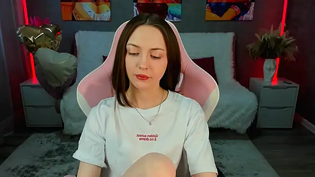 JesssWalker online show from April 19, 8:58 am