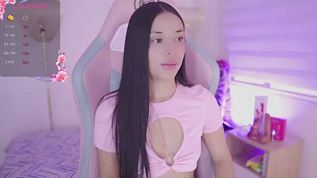 Hade collinss online show from April 21, 8:05 pm