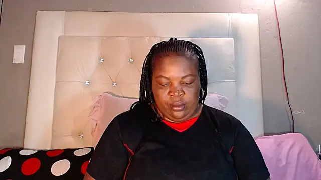 omalicha98 online show from April 21, 5:36 am