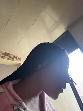 esmeralda-bk online show from April 20, 5:16 pm