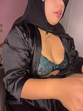 zahra Jalid online show from April 16, 11:18 pm