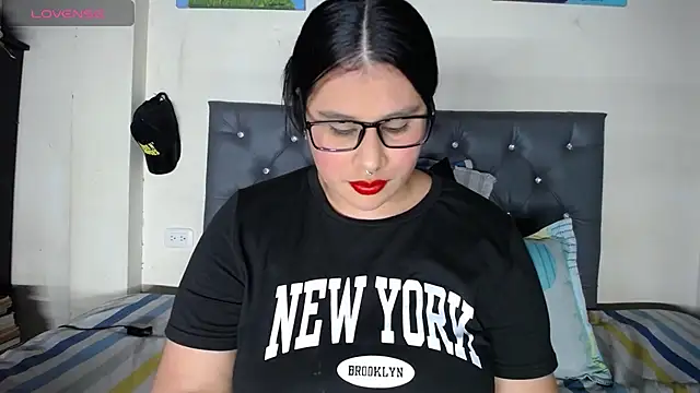 Snapshot of Antonellaa_111 chatting on October 24, 2:51 am Antonellaa 111 online show from October 24, 2:51 am