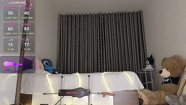 asianqueeny online show from September 19, 8:30 pm