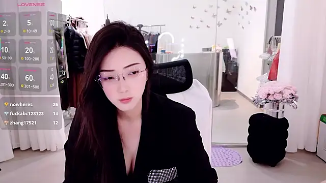 miaomiao-777 online show from May 15, 10:45 pm