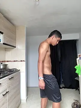 Dannytwinksxxx online show from May 17, 8:41 pm