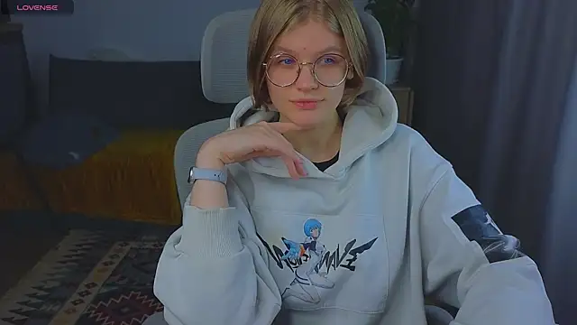  JessieVibes online show from October 4, 5:17 pm