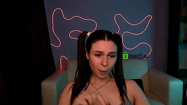 flora ri online show from April 22, 4:37 pm