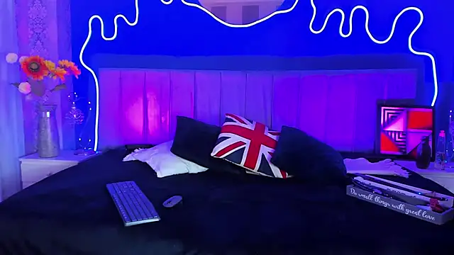 JeanneSabatier online show from February 9, 7:38 pm