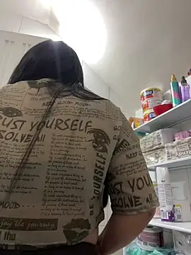 Miia Jazmin online show from April 13, 2:07 pm