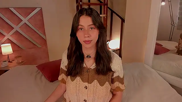 hannah brady online show from June 3, 9:31 pm