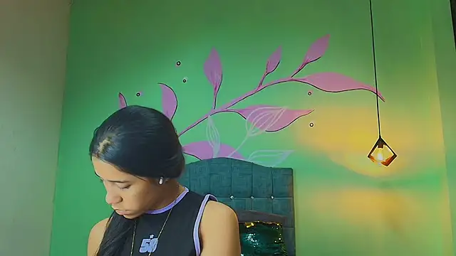 Connie Bell online show from December 4, 7:58 pm