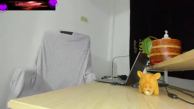 VioletParkker online show from March 28, 2:33 am