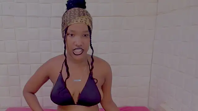 EroticSexyPrada online show from April 15, 7:36 pm