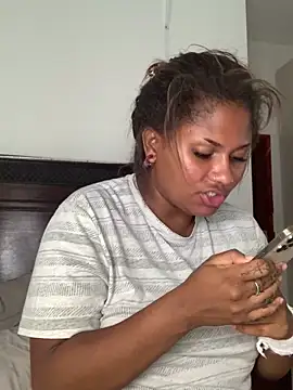 madell online show from April 19, 6:57 am