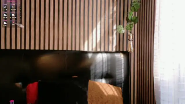 Snapshot of Sophie_new25 chatting on October 23, 12:55 pm Sophie new25 online show from October 23, 12:55 pm