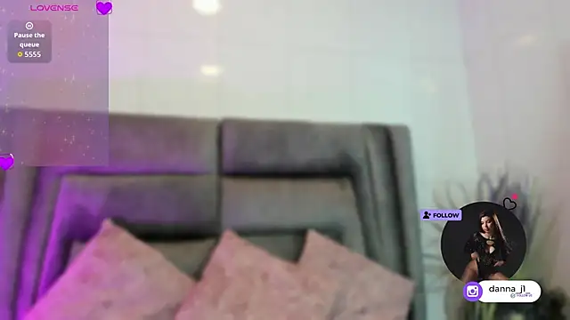 Snapshot of DannaJhonson1 chatting on October 6, 8:02 pm DannaJhonson1 online show from October 6, 8:02 pm