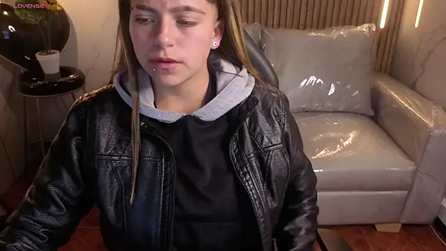 Kitten Cam online show from February 20, 3:27 am