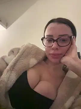 SexySophiaax online show from December 18, 8:35 pm