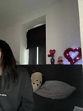 Ciara2004 online show from February 13, 1:57 pm