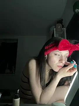 Ciara2004 online show from April 15, 7:47 pm