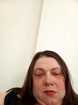 HotHornyEmmaX online show from March 21, 5:18 pm