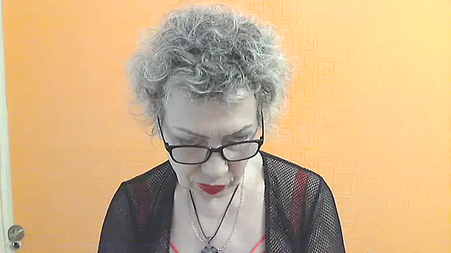 NessyJenixs online show from May 13, 1:50 pm