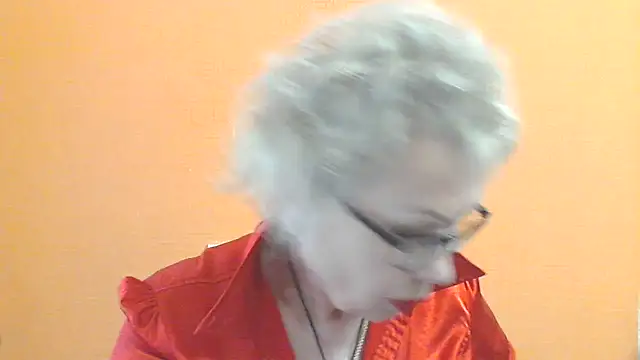 NessyJenixs online show from May 17, 7:40 am